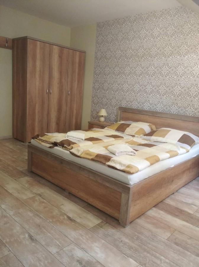 Verba Tanya Bed and Breakfast Kotaj Exterior foto